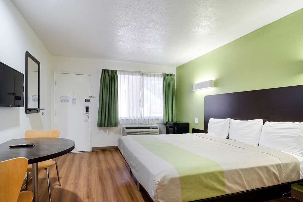 Motel 6 Santa Fe NM Downtown - photo 22
