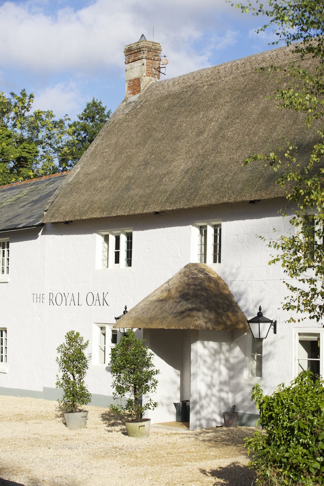 The Royal Oak Inn - carbon neutral hotel in Salisbury