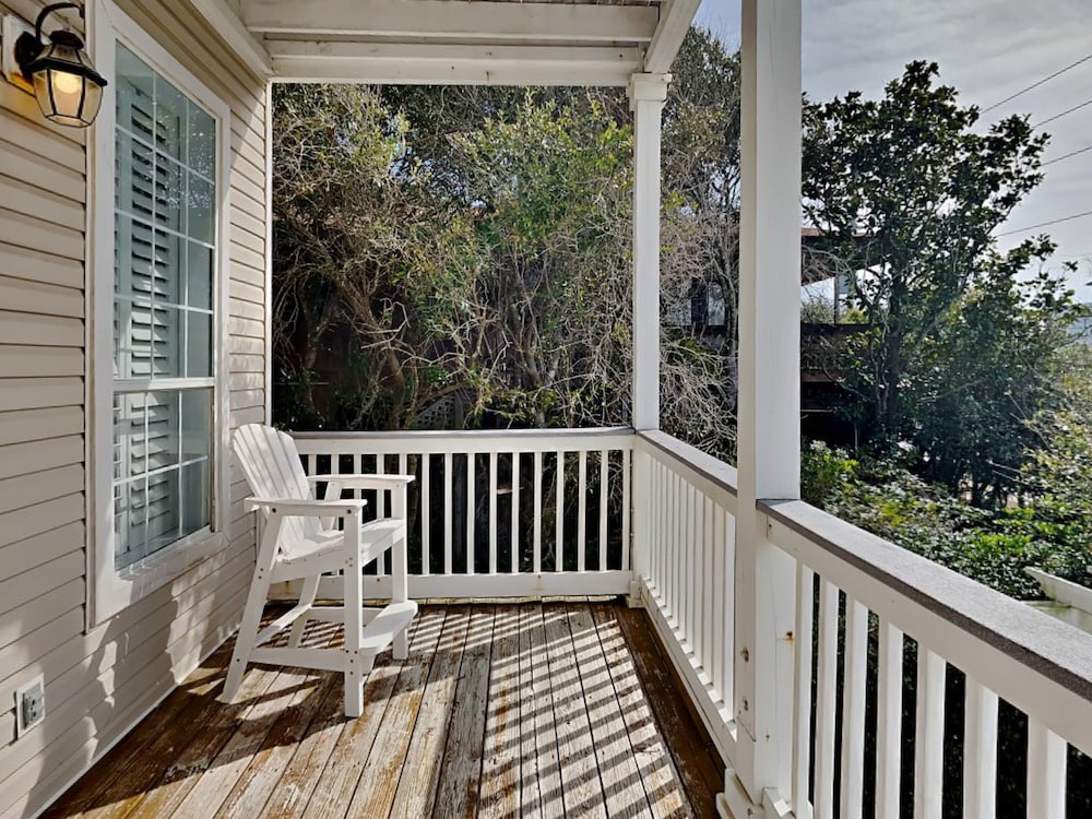 Camellia House - photo 24