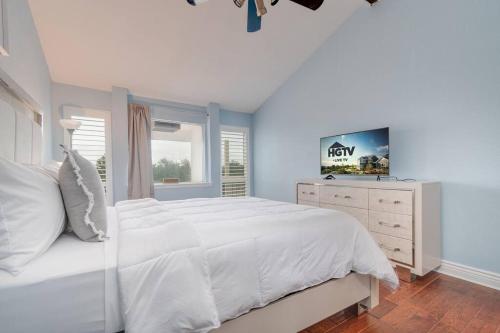 Cozy 3br 2bath Vacation House at Lake Travis — 4-Star Luxury Hotel in Lago Vista, United States