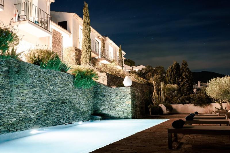 Boutique Hotel Villa Gala by Fimedhotels - carbon neutral hotel in Cadaques