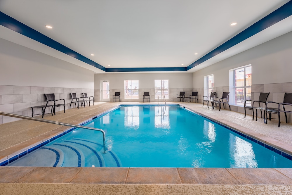 Candlewood Suites Cookeville by IHG - photo 29