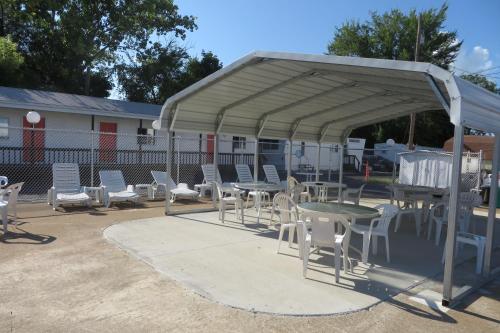 Seacrest Motel - photo 8