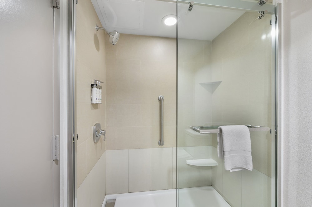 Holiday Inn Express Greencastle by IHG - photo 21