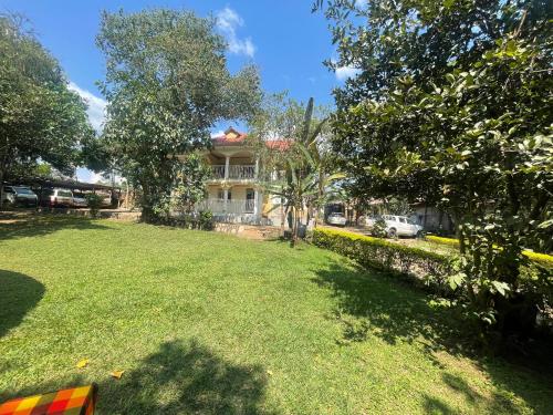 Tinka s Homestead in Fort Portal, Republic of Uganda