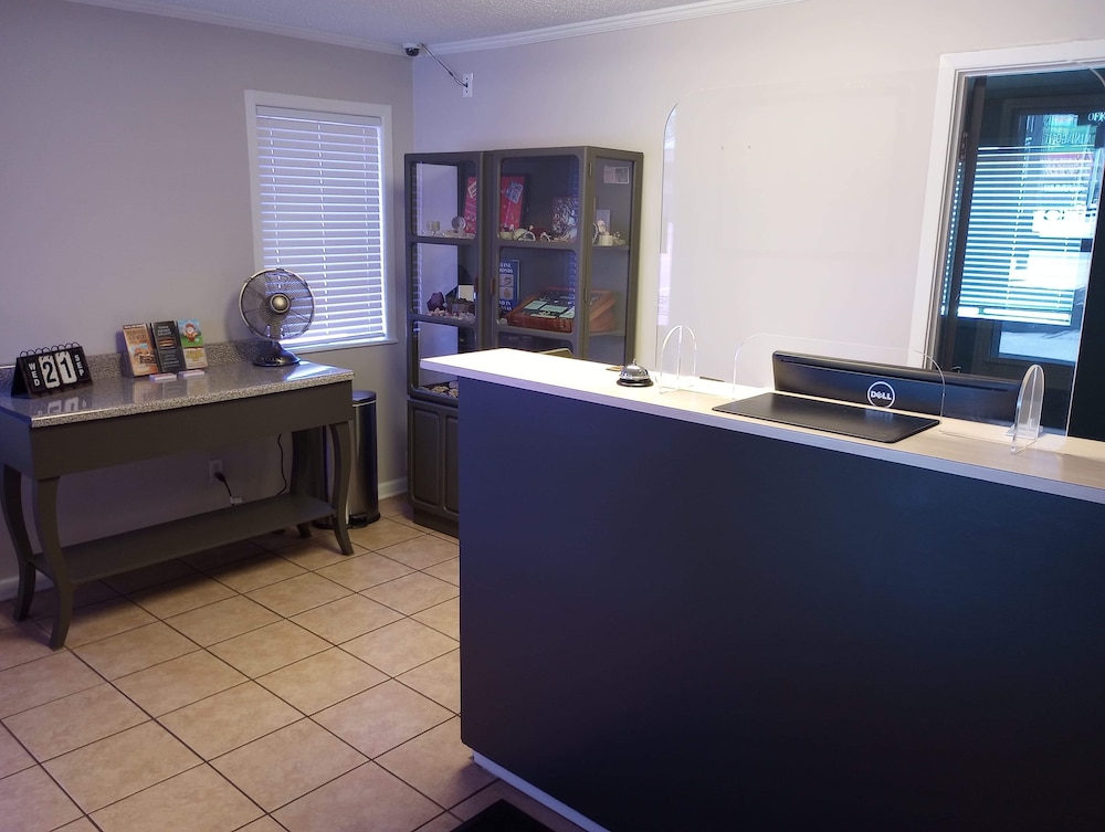 Yellow Diamond Inn - photo 3