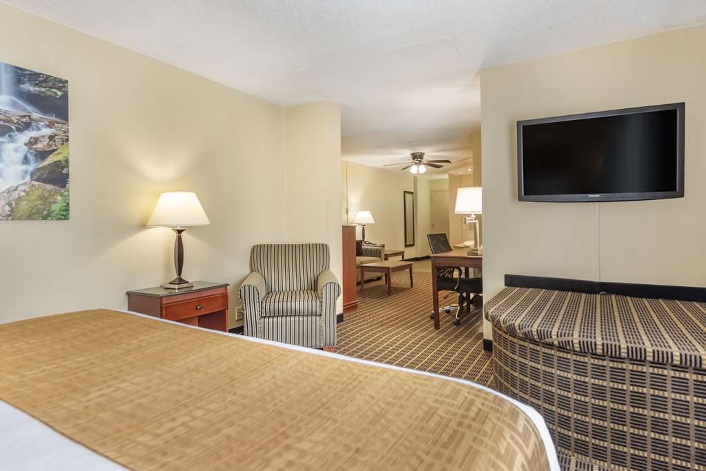 Best Western Plus Bridgeport Inn - photo 26