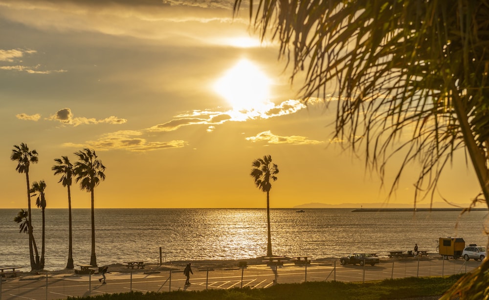 Beachfront Inn and Suites at Dana Point - photo 20