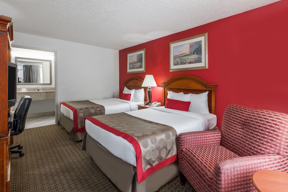 Ramada By Wyndham New Iberia - photo 6