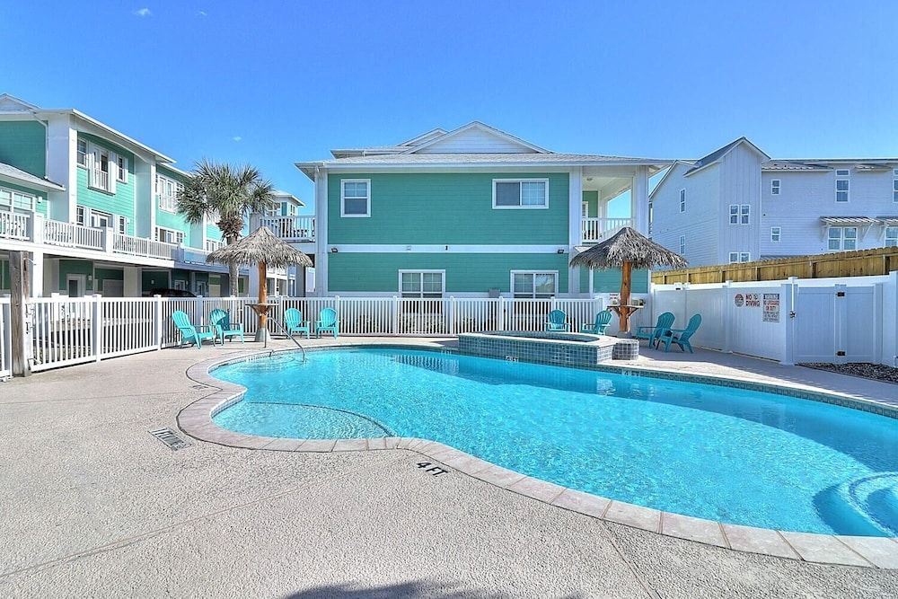 Barefoot Retreat MC15 — 4-Star Luxury Hotel in Port Aransas, United States