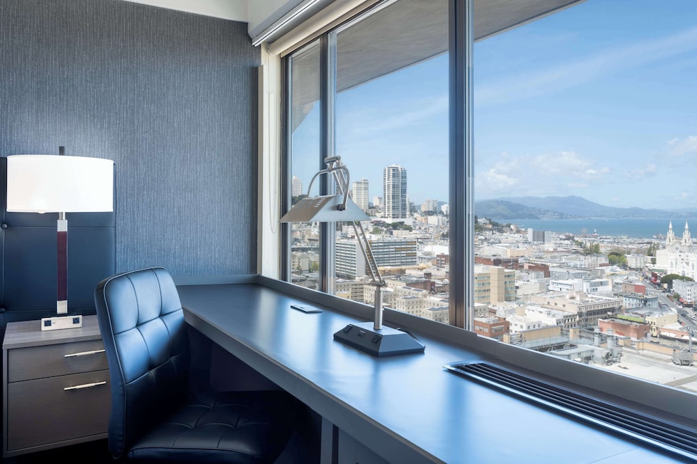 Hilton San Francisco Financial District - photo 18