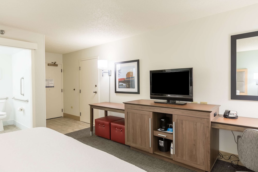Hampton Inn Rochester South - photo 11