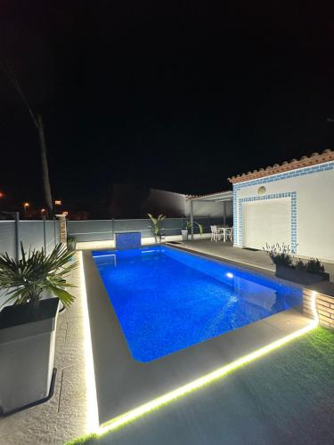 Villa Badia — 4-Star Luxury Hotel in Empuriabrava, Spain