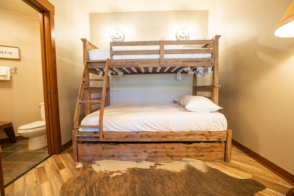 The Village at Palisades Tahoe - photo 17