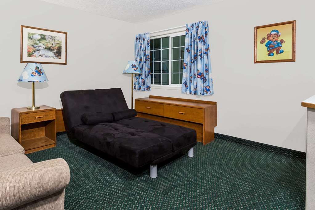 Travelodge by Wyndham Grants Pass - photo 11