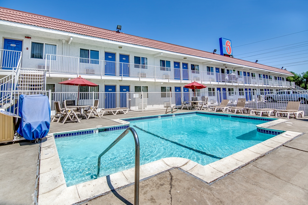Motel 6 Stockton CA Charter Way West - photo 15