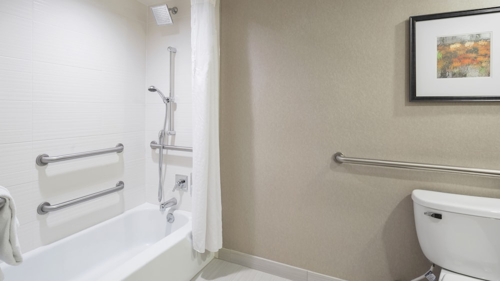 Holiday Inn Cincinnati Riverfront by IHG - photo 6