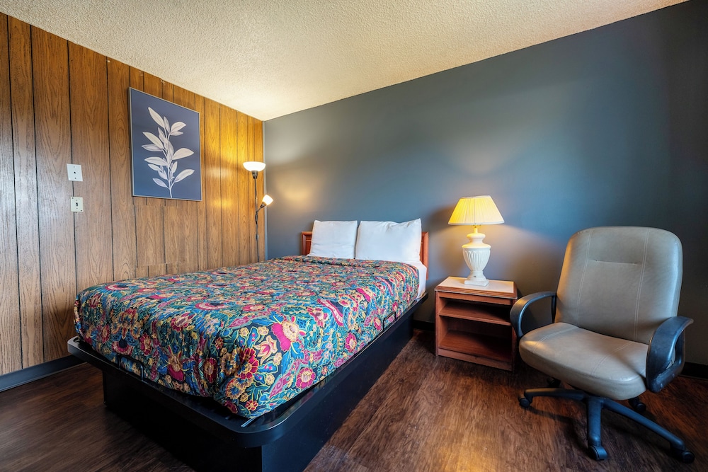 Best Value Inn by OYO Portland OR South East - photo 10