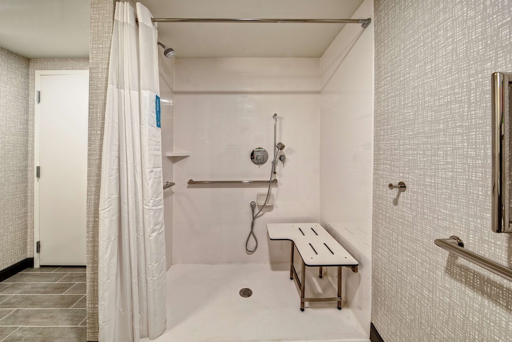 Hampton Inn New Albany Louisville West - photo 22