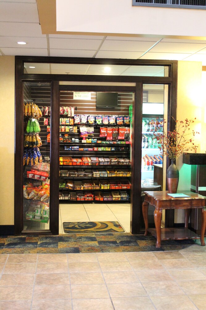 Holiday Inn Great Falls Convention Center by IHG - photo 35