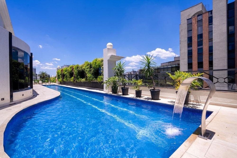 Intercity São Paulo Berrini — 4-Star Luxury Hotel in Sao Paulo, Brasil