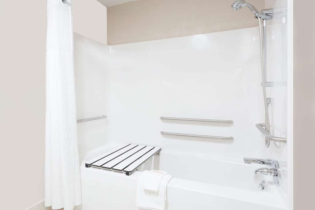 Super 8 by Wyndham El Dorado - photo 8