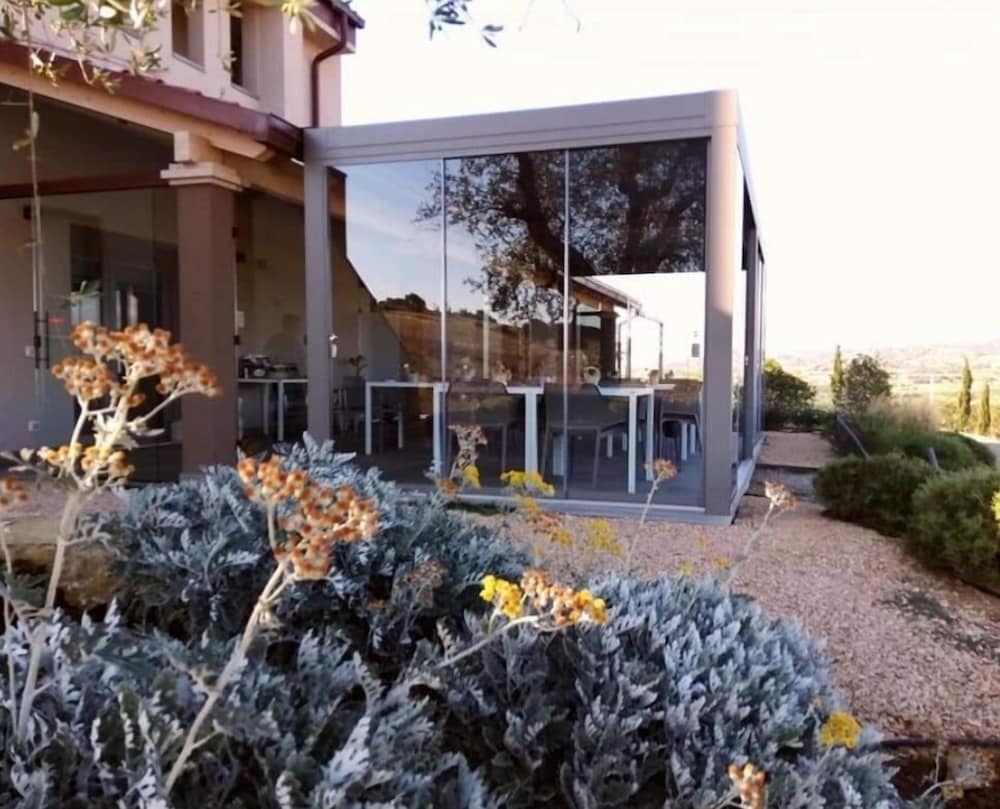 Agriturismo Le Piccole Macie — 4-Star Luxury Hotel in Magliano In Toscana, Italy