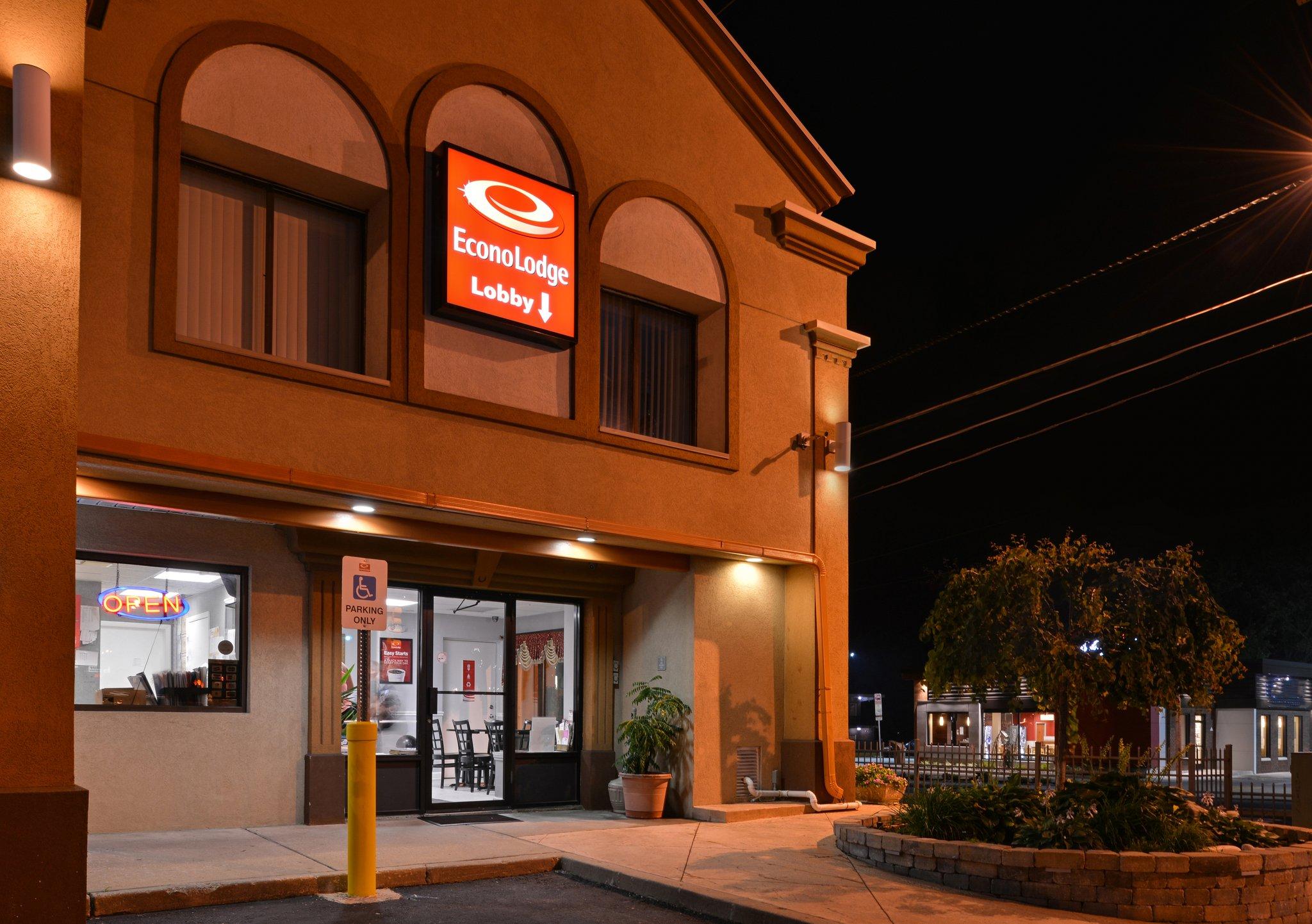 Econo Lodge Bellmawr - photo 8