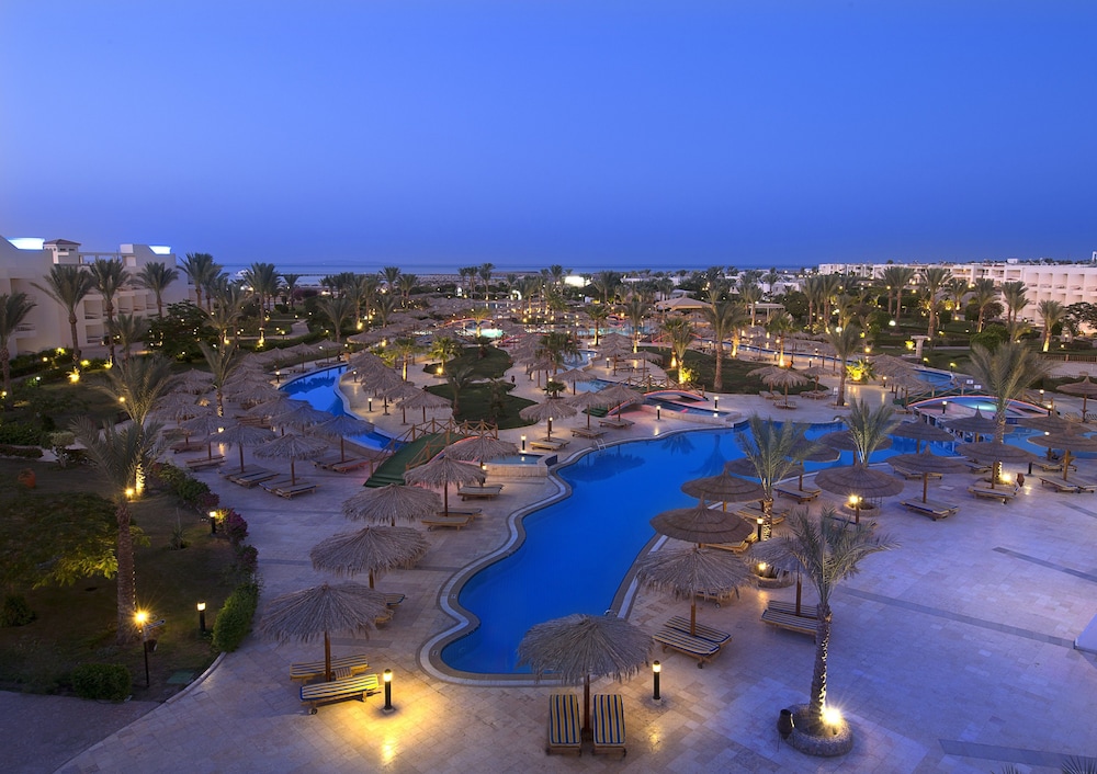 Hurghada Long Beach Resort — hotel in Hurghada