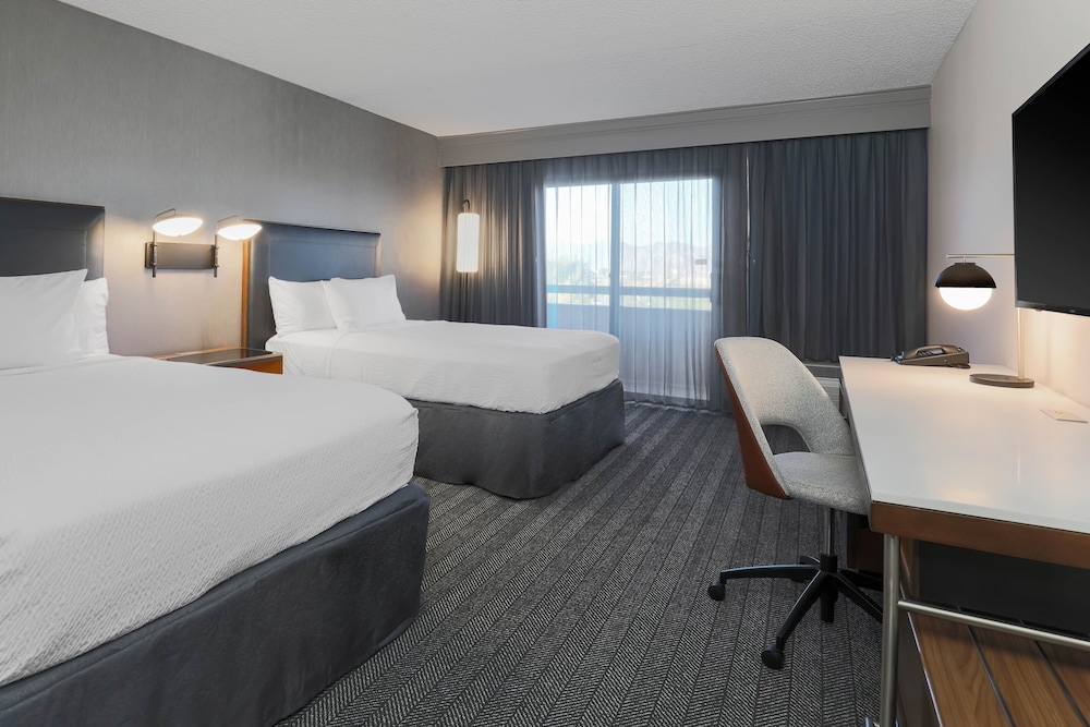 Courtyard by Marriott Tucson Airport - photo 6
