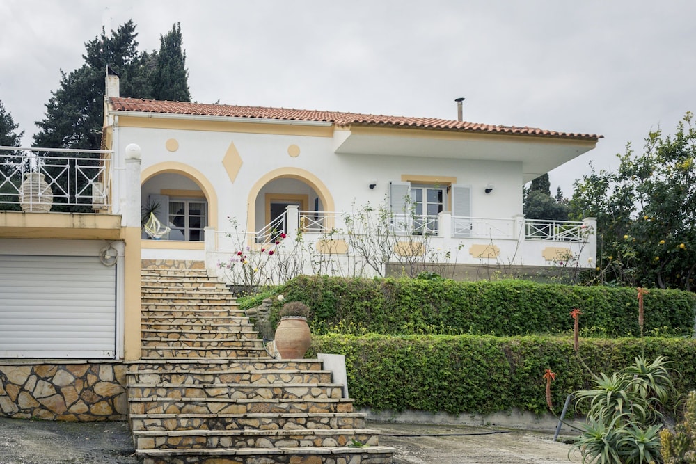 Villa Southern Comfort by CorfuEscapes — 4-Star Luxury Hotel in Corfu, Greece