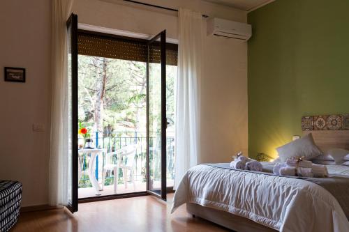 Sorrento Living — 4-Star Luxury Hotel in Sorrento, Italy
