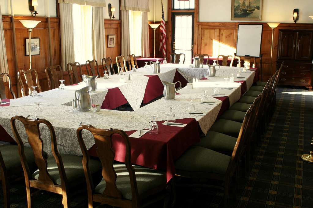 Middlebury Inn - photo 13