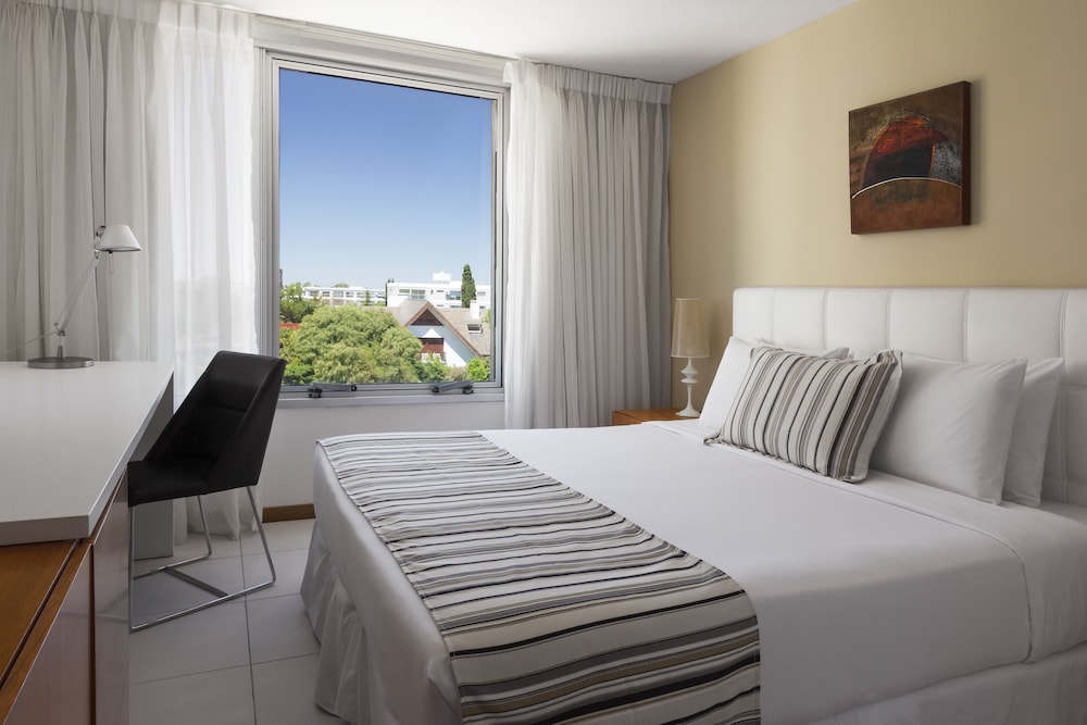 90's Feel - carbon neutral hotel in Rijeka