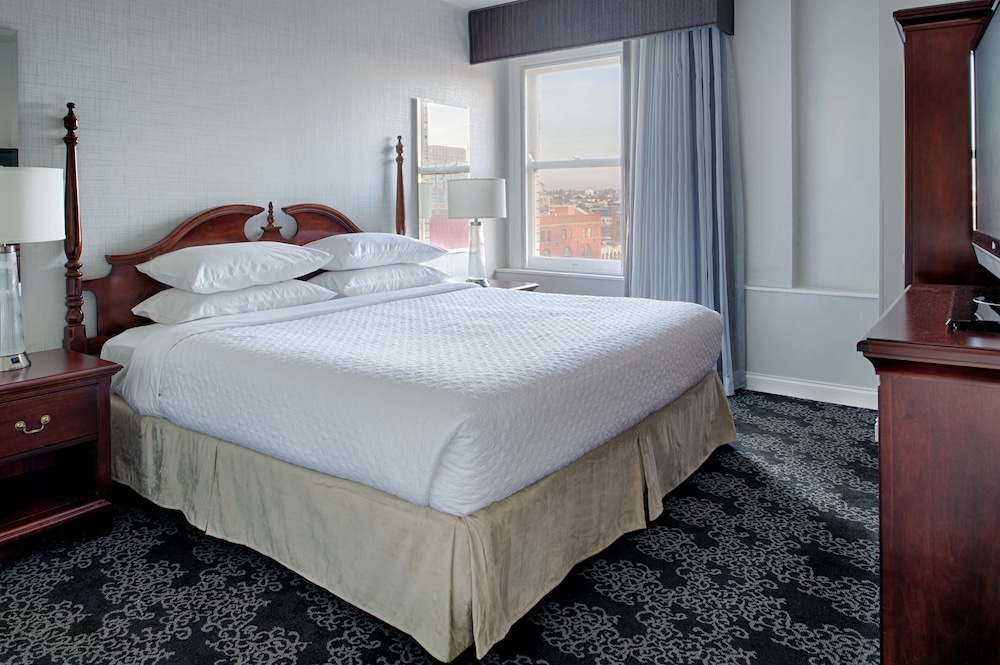 Embassy Suites by Hilton Portland Downtown - photo 10