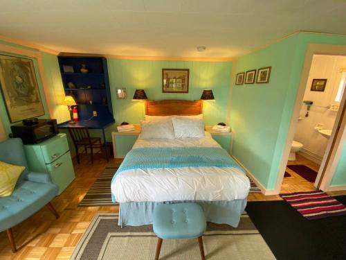 Corea Harbor's Black Duck Inn - photo 11
