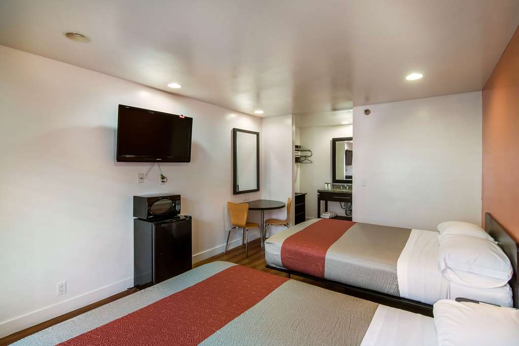 Motel 6 Monterey Park CA - photo 15