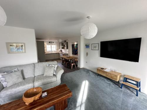 The Tidal Shack Part of the The Bay Filey Holiday Village with pool gym and direct beach access pub restaurant tennis and meadows walks