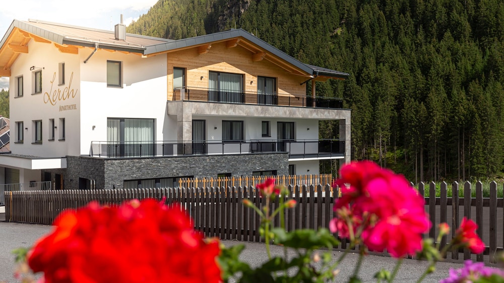 Aparthotel Lerch in Kappl, Austria