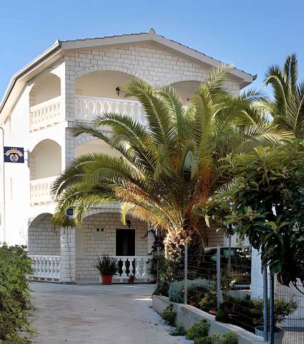 Apartment Rogoznica 3 — 4-Star Luxury Hotel in Rogoznica, Croatia