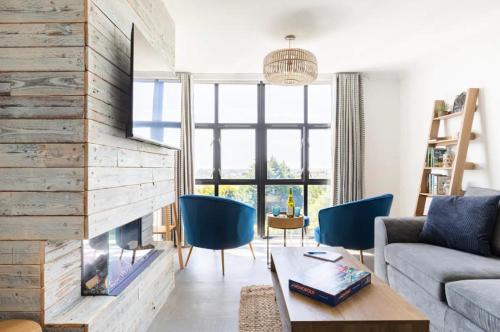 5 mins from the Eden Project Baybreeze Holiday Apartment Sea Views Super Kingsize Beds — 4-Star Luxury Hotel in St Austell, United Kingdom