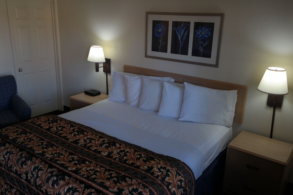 Chandler Inn - photo 4