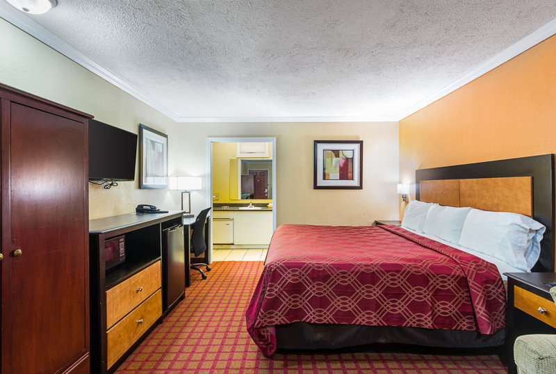 Rodeway Inn West Dodge - photo 3