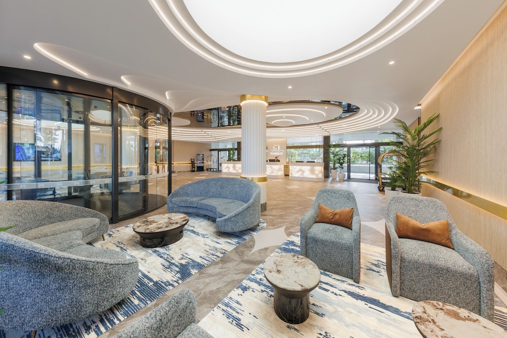Meriton Suites Broadbeach — Gold Coast — photo 4