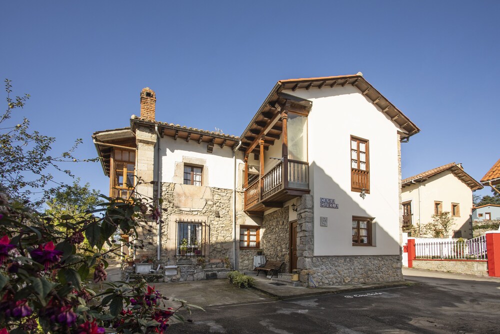 Casa Güela Megustarural — 4-Star Luxury Hotel in Llanes, Spain