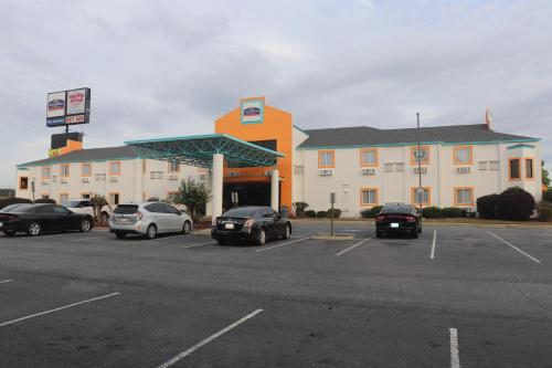 Howard Johnson by Wyndham Tifton GA I 75 - photo 47