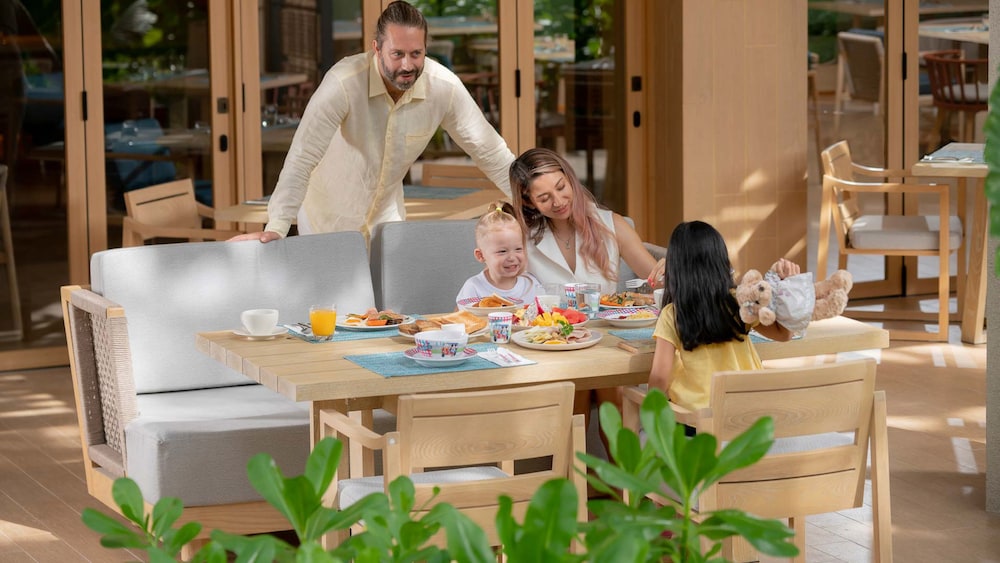 מזון ומשקאות