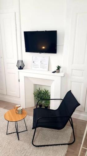 Le Chat Bleu Terrasse Sur Les Toits Wifi in Amiens, France