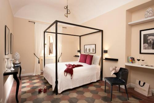 Emperor's View in Colosseum — 4-Star Luxury Hotel in Rome, Italy