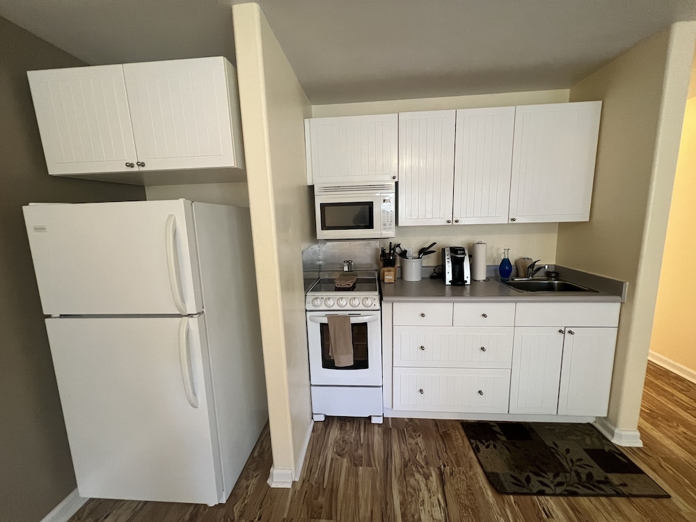 Clear Lake Cottages & Marina - photo 53